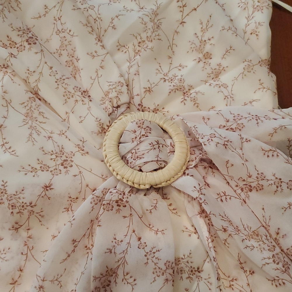 2/$25 Promesa Floral Faux Wrap Dress with Buckle. Size Medium - Picture 7 of 8